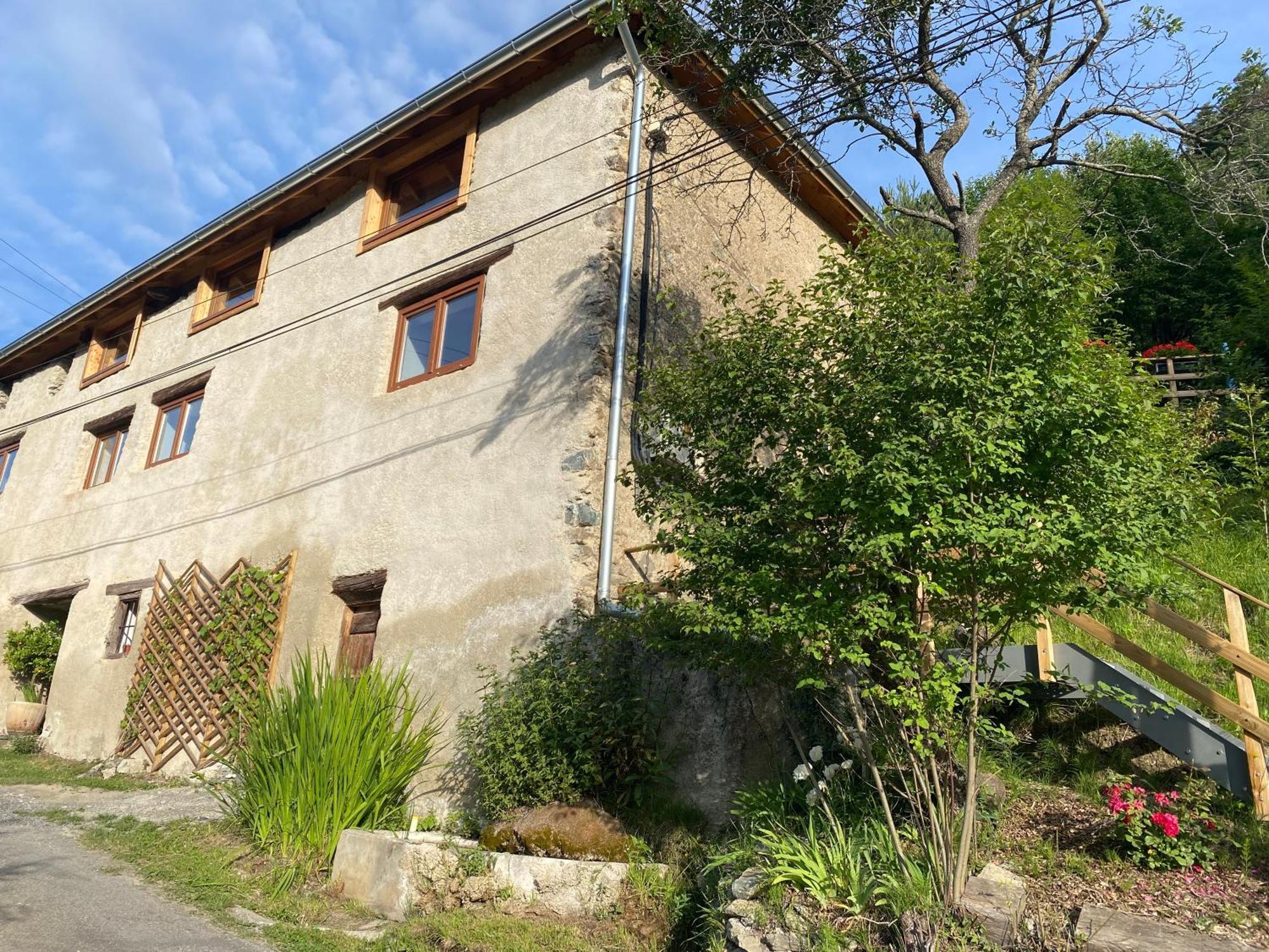 Bed and Breakfast Le Couleau Chateauroux-les-Alpes Exterior foto