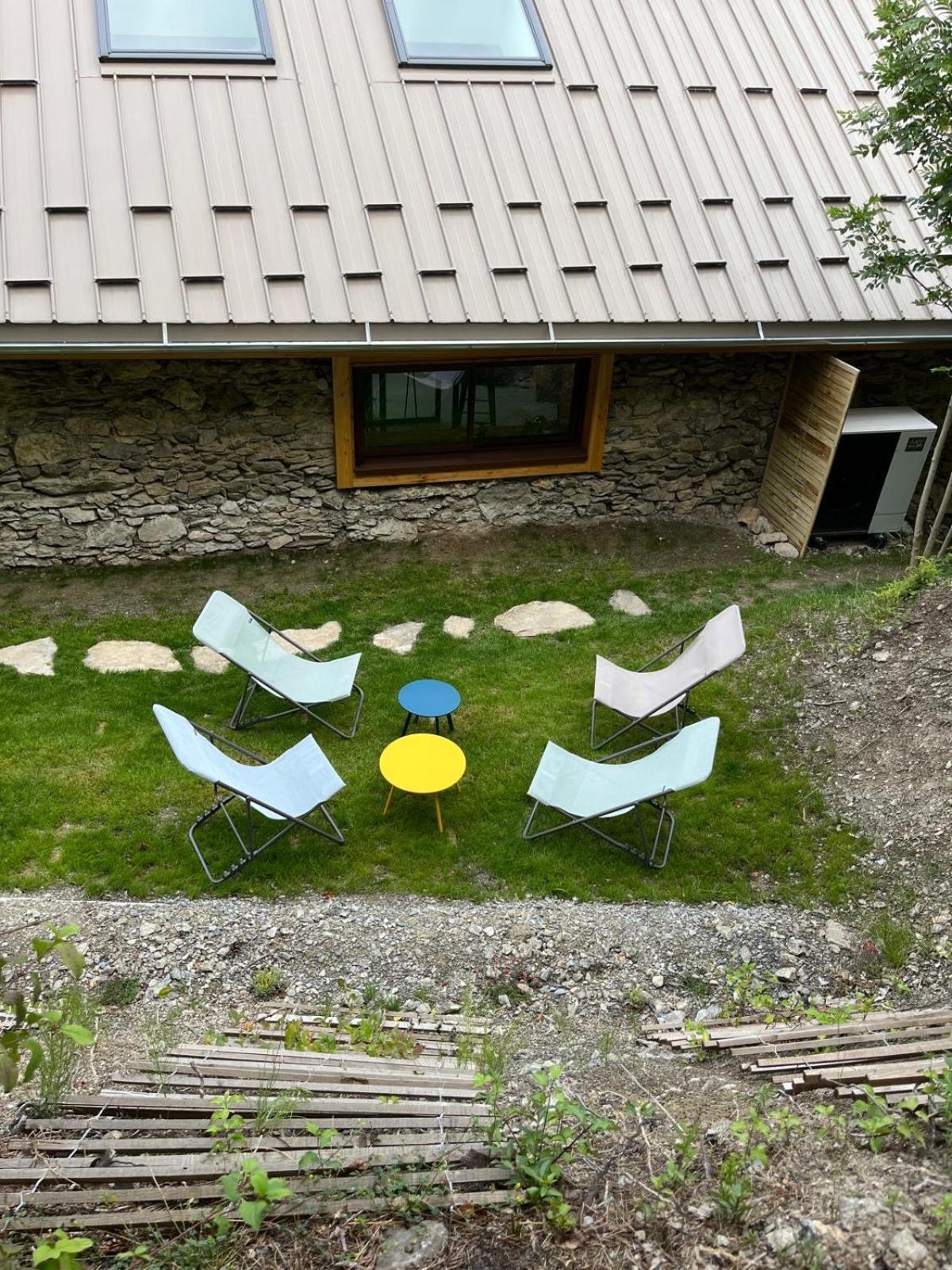 Bed and Breakfast Le Couleau Chateauroux-les-Alpes Exterior foto