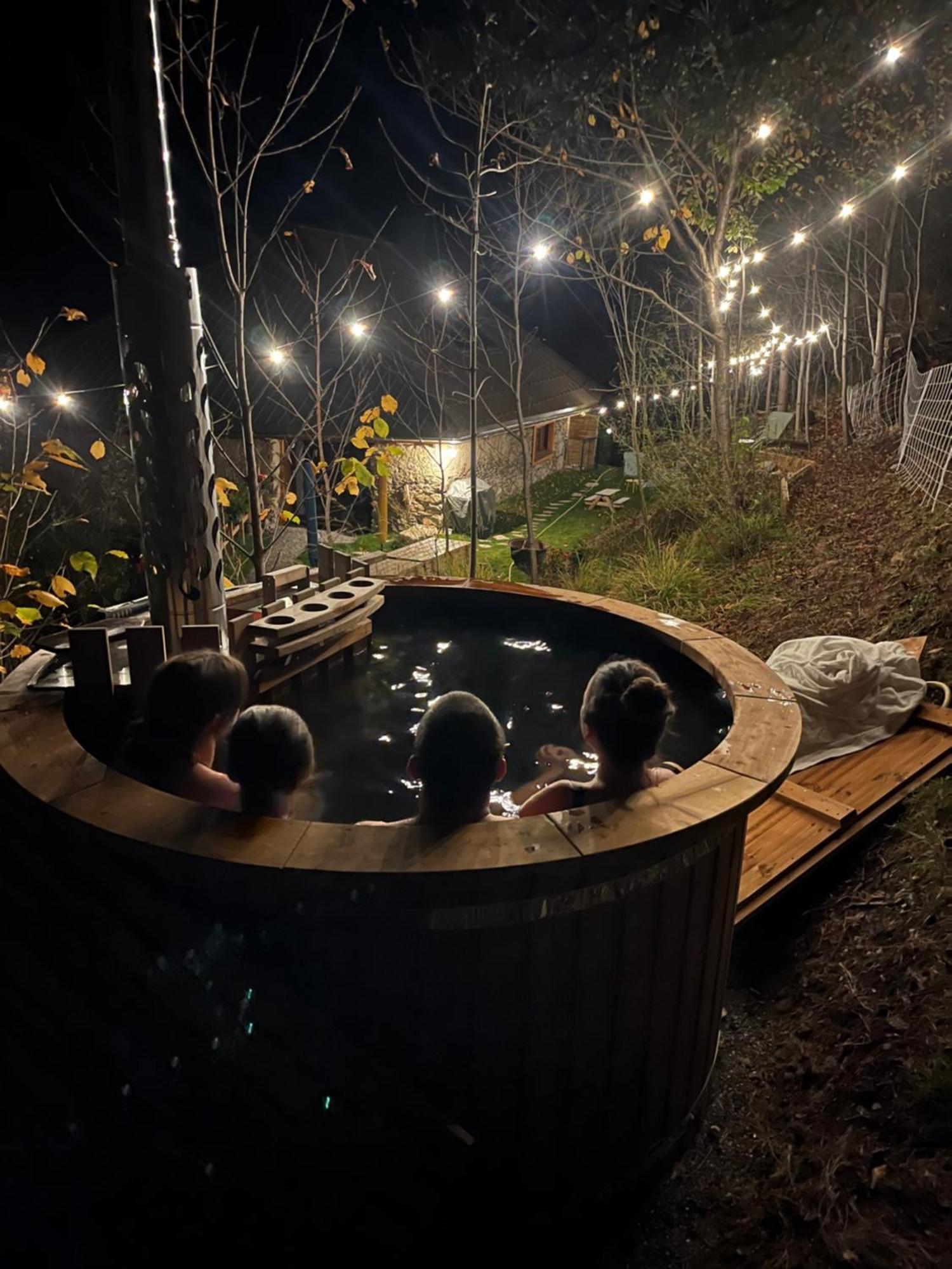 Bed and Breakfast Le Couleau Chateauroux-les-Alpes Exterior foto